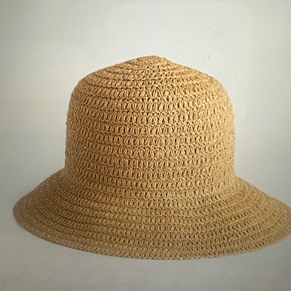 Women’s Elegant Tan Crochet Women\'s Hat main image 5